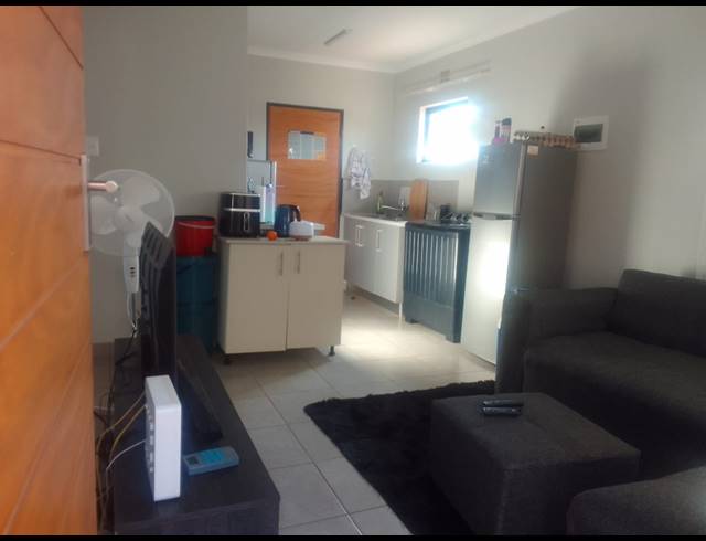 2 BEDROOM HOUSE FOR SALE IN PROTEA GLEN